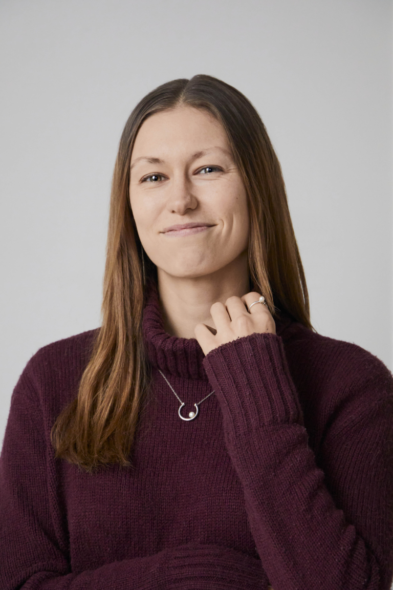 Photo de l'autrice Roxane Jérôme (crédit : Elizabeth Huppe)