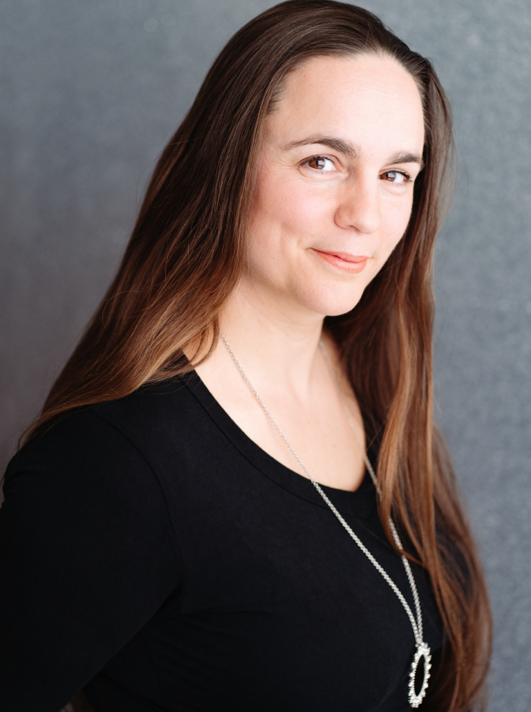 Photo de l'autrice Valérie Dionne, crédit photo Annie Simard Photographe